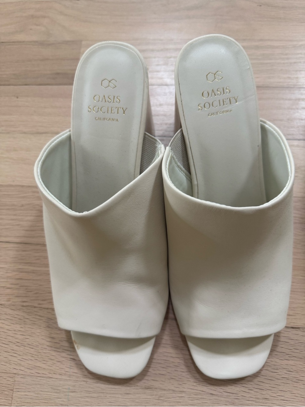 Oasis Society Cream Open-Toe Slide Mules